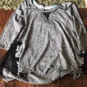 Cute 3/4 sleeve blouse